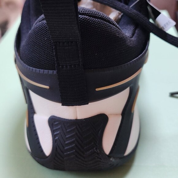 Jordan Heir PF "Classic" Men’s Size 9 (Women’s Size 10.5) – Brand New - Picture 4 of 8